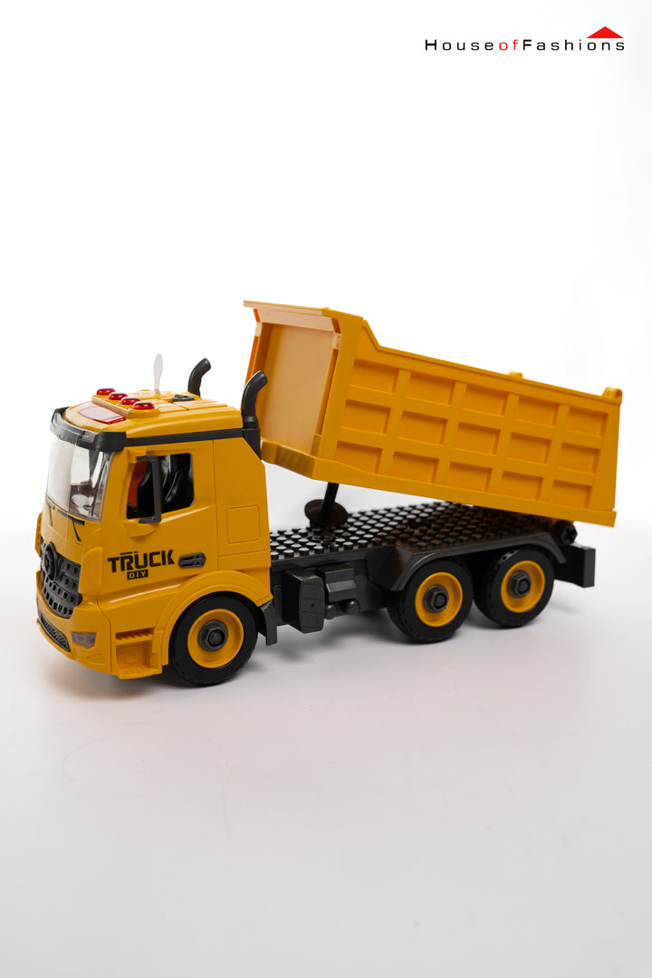Unscrewed Dump Truck with Sound Function + Accessories