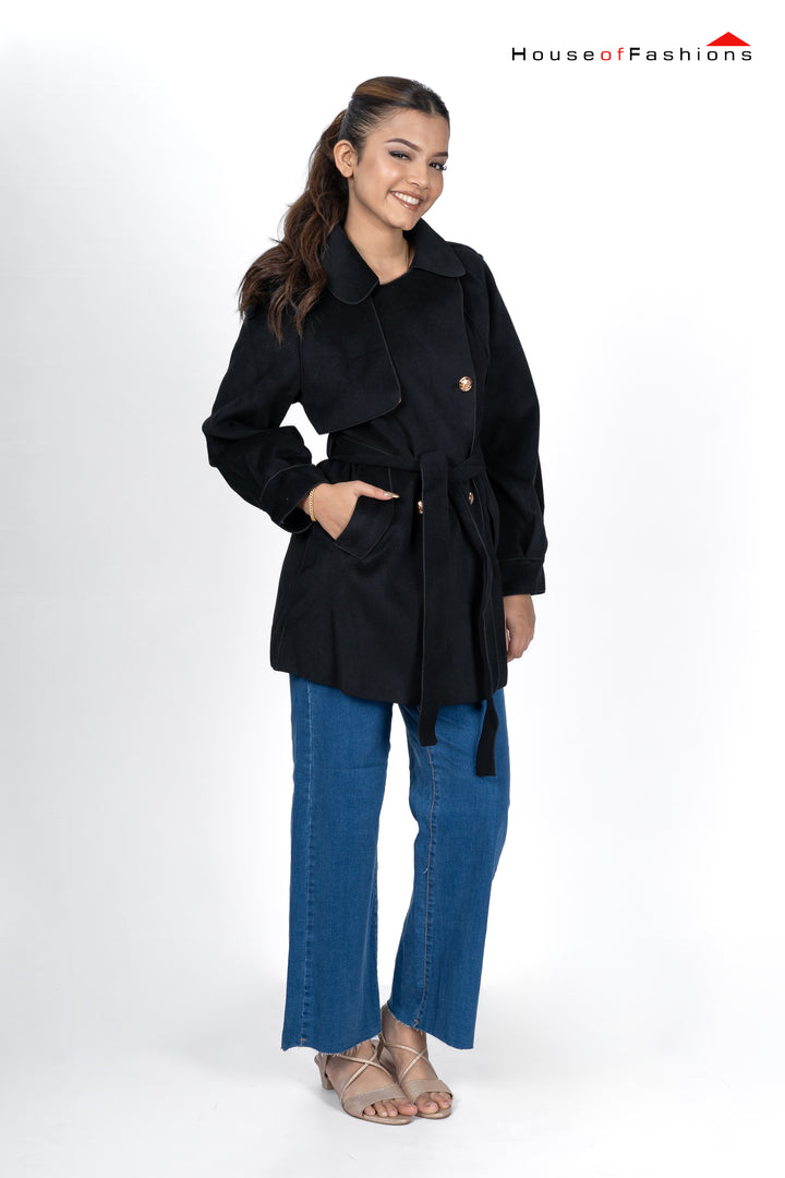 Short two-row trench coat with a high cotton content