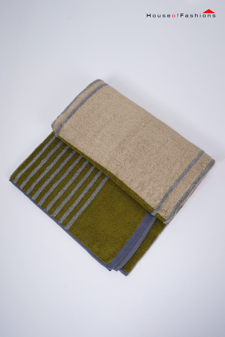 Simple Stripe Fashionable Bath Towel, Soft And Absorbent, 75*137cm