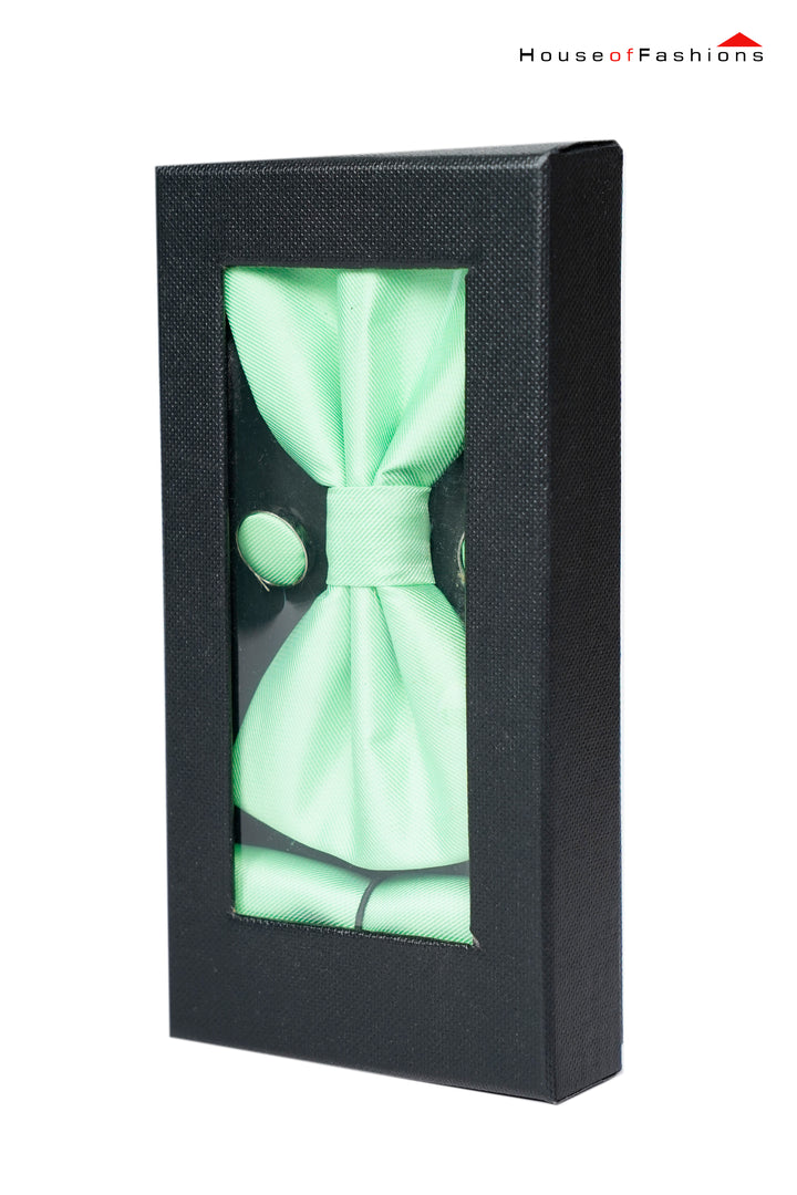 Mint Class – Light Green Bow Tie, Pocket Square & Cufflinks Set