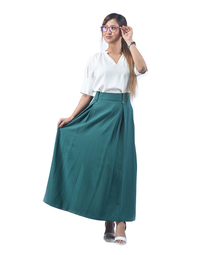 girl wearing a green ladies' skirt