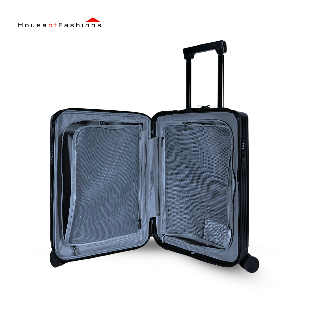 Wolfrealm High Quality Waterproof luggage- 30kg Black