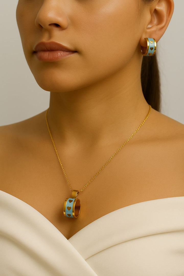 Gold Heart Cutout Barrel Pendant Set (Blue Enamel Accents)